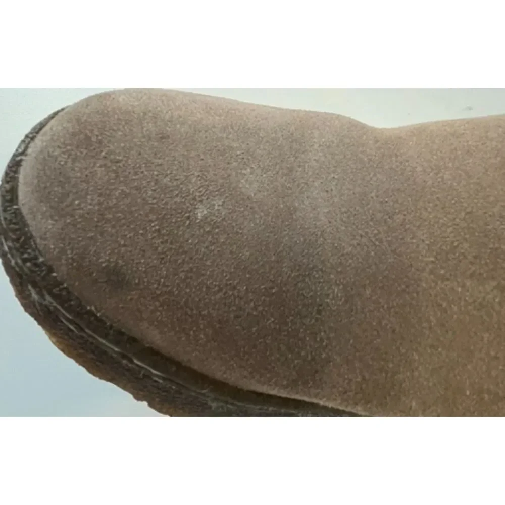 Bearpaw Silverthorne Taupe Tall Winter Boots. Size 7 (W).